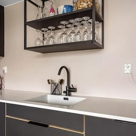 New 1 Bedroom With Balcony *