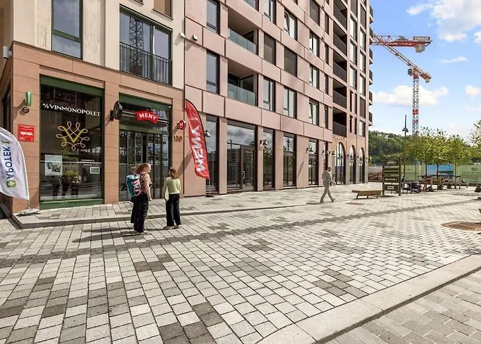 New 1 Bedroom With Balcony *